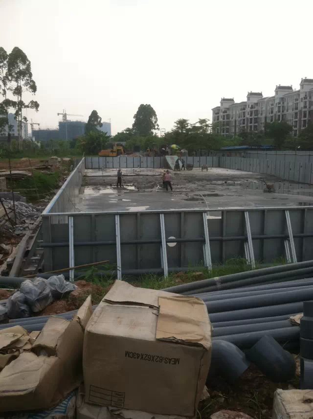 钢结构拼装整体泳池建设