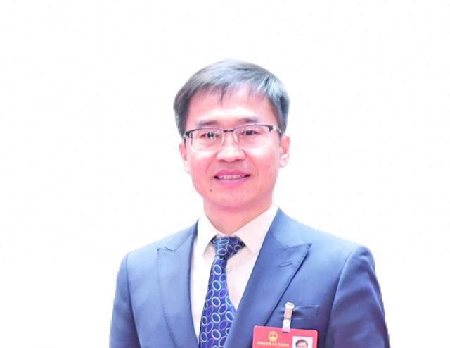 专访全国人大代表王立平：释放创新潜力 科技界和产业界要双向奔赴