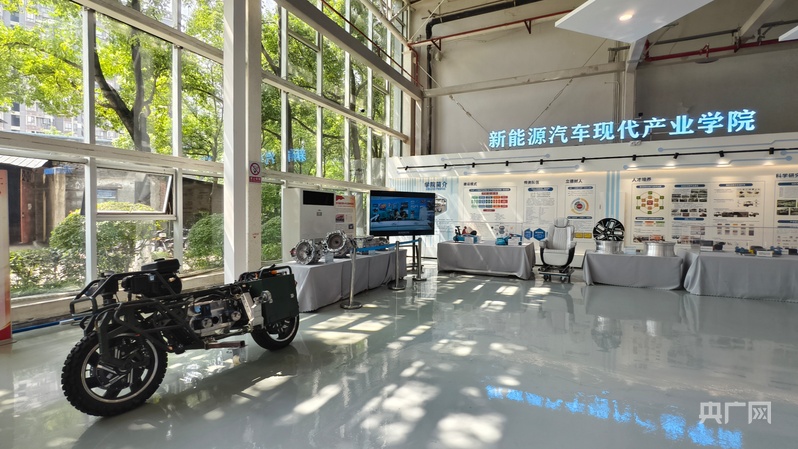 “渝车出海”带动“教育出海” 重庆理工大学打造产教协同新模式(图3)