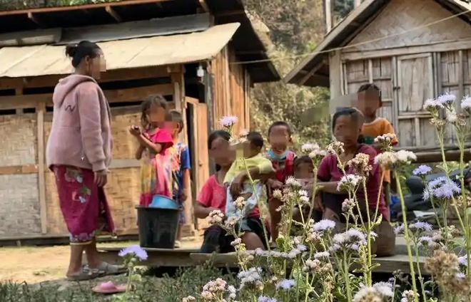 东亚第一“性压抑”国组团去老挝嫖幼女连大使馆都看不下去了(图9)