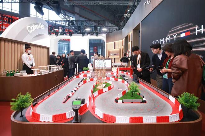 全球首发、复古赛车、刺绣工坊……长宁这个品牌进博会首秀很顶！(图3)