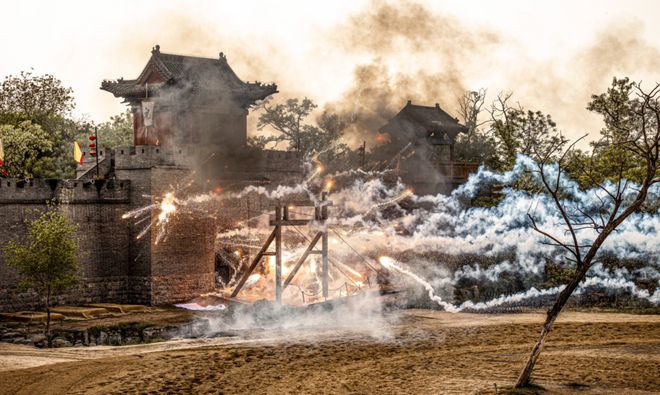 年度复盘：2025消费市场八大