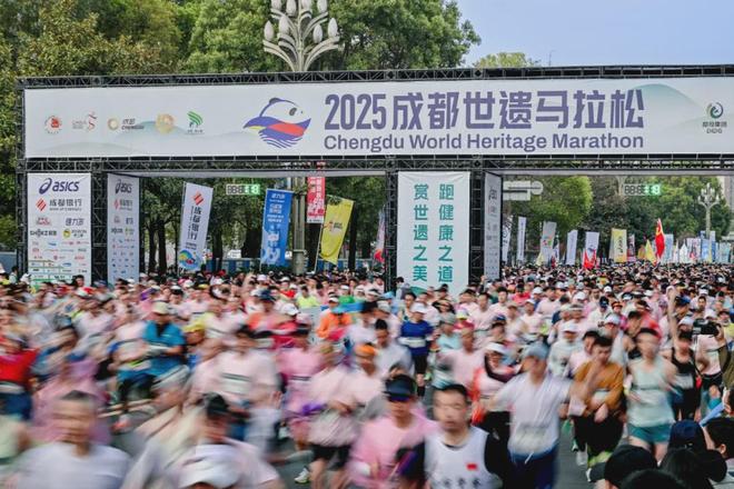 一年吸金330亿低调跑鞋卖爆中国(图5)