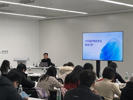 金融街丨从战略高度推进科技金融发展 打造全渠道生态链